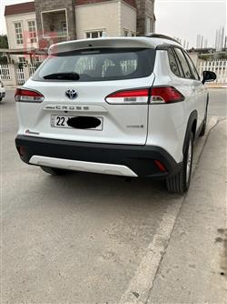تۆیۆتا کۆرۆلا کرۆس